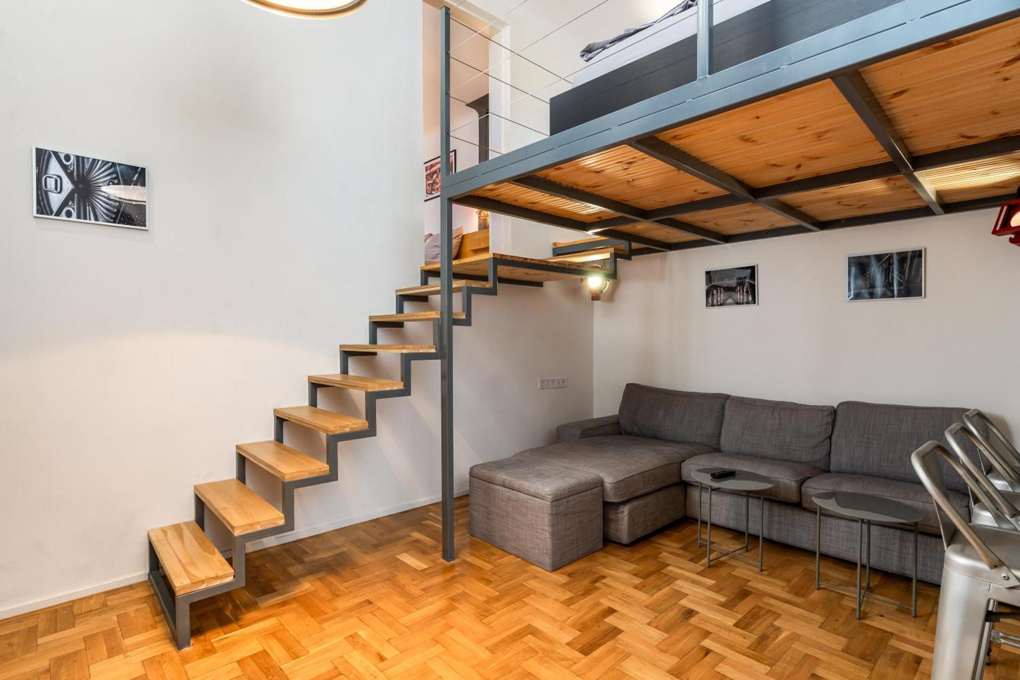 Industrial Westend Apartment