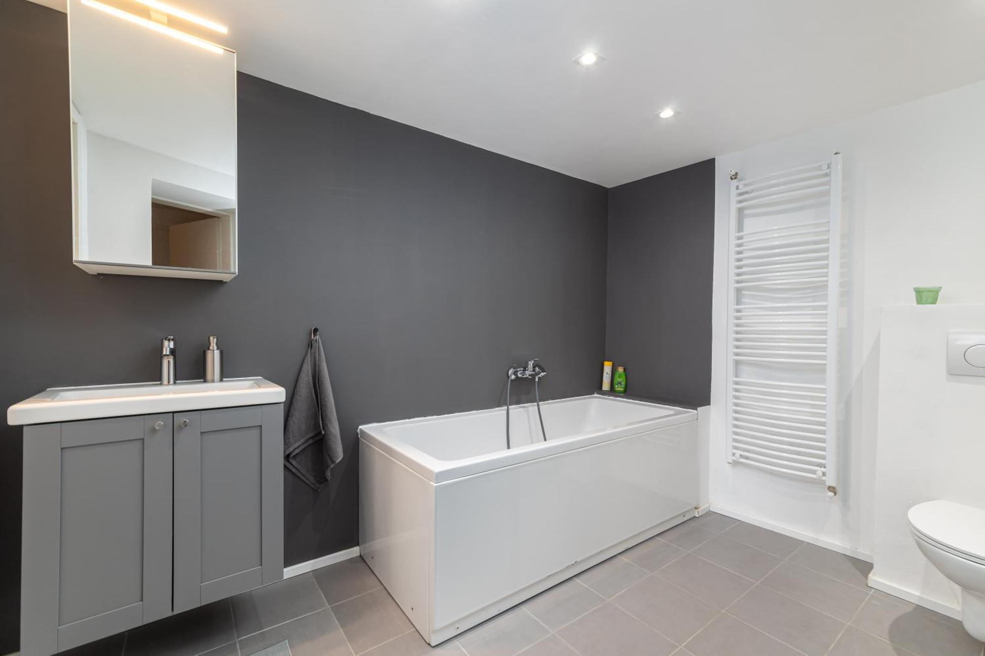 Industrial Westend Apartment *